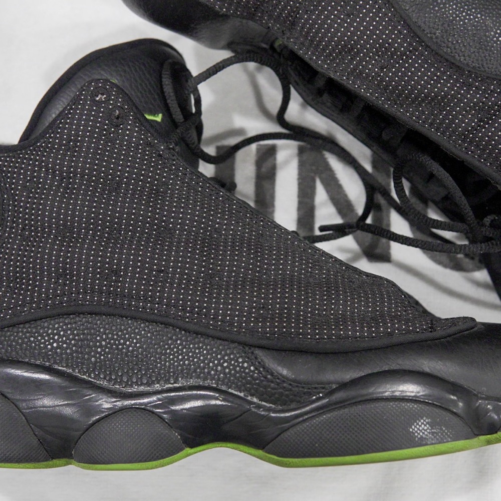 Air Jordan 13 size 9 Altitude Green